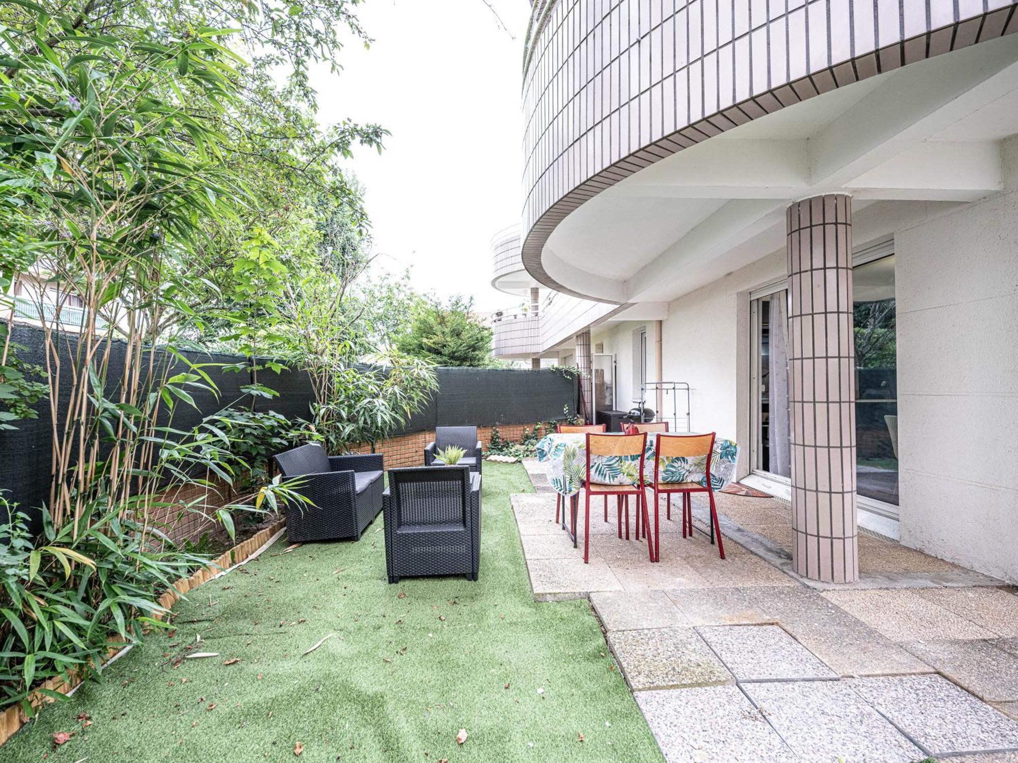 Appartement Cocooning En Centre-Ville - Residence Le Colisee Ermont Exterior foto